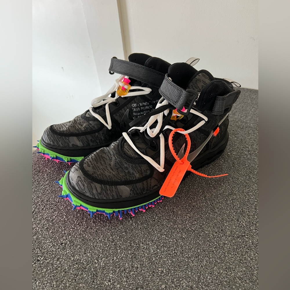 OFFWHITE Air Force 1 Mid Black WORN ONCE size 12